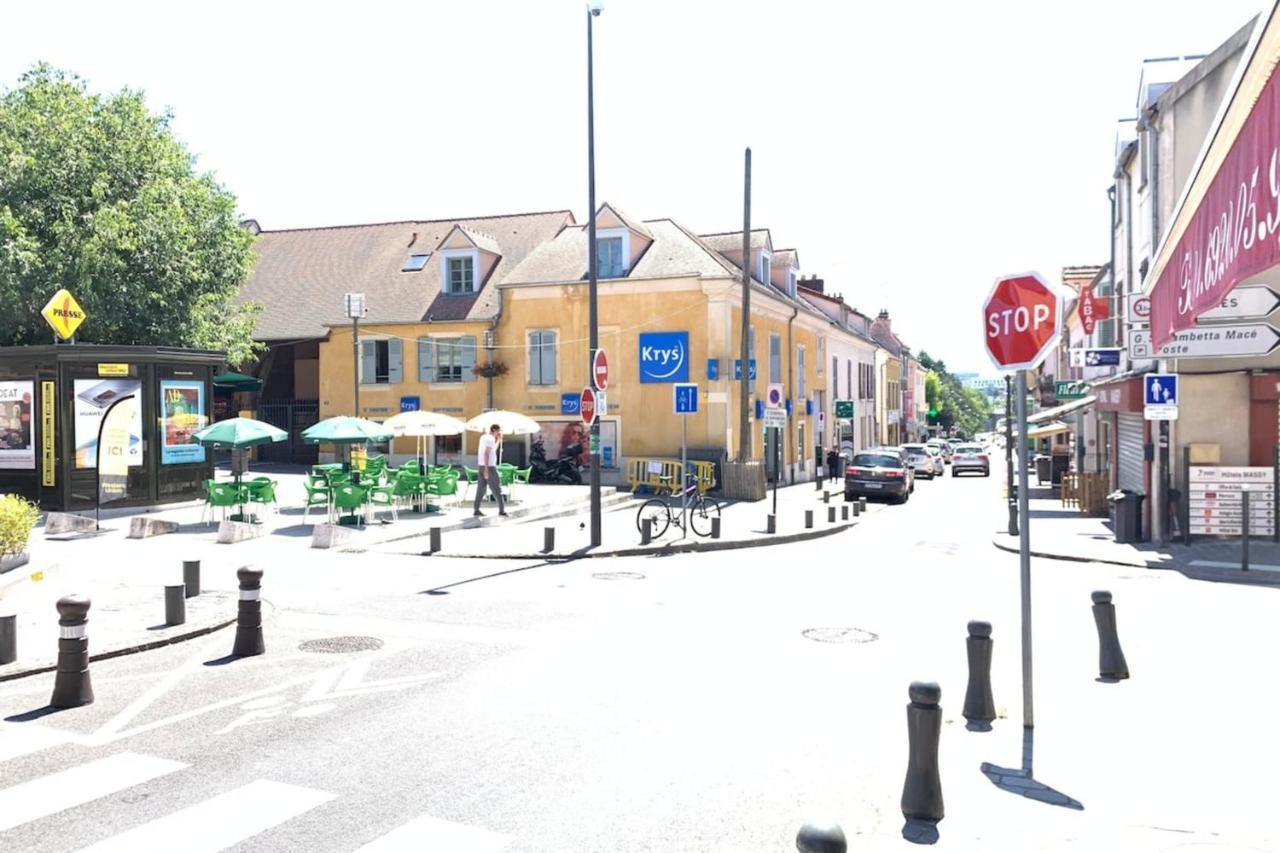 M6 Le Vieux Massy Rer600Morly20 Minnetflixneuf 外观 照片